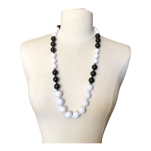 Vintage 1980’s Monet Lucite Black and White Bead Necklace Gold Toned Clasp - Picture 1 of 9